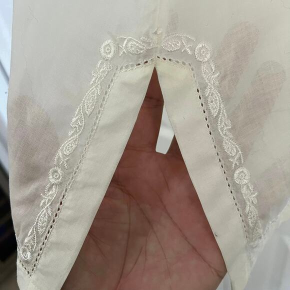 LAUREN Ralph Lauren Women’s White Embroidered Floral Trim Button Down Top Sz XL - Picture 7 of 11